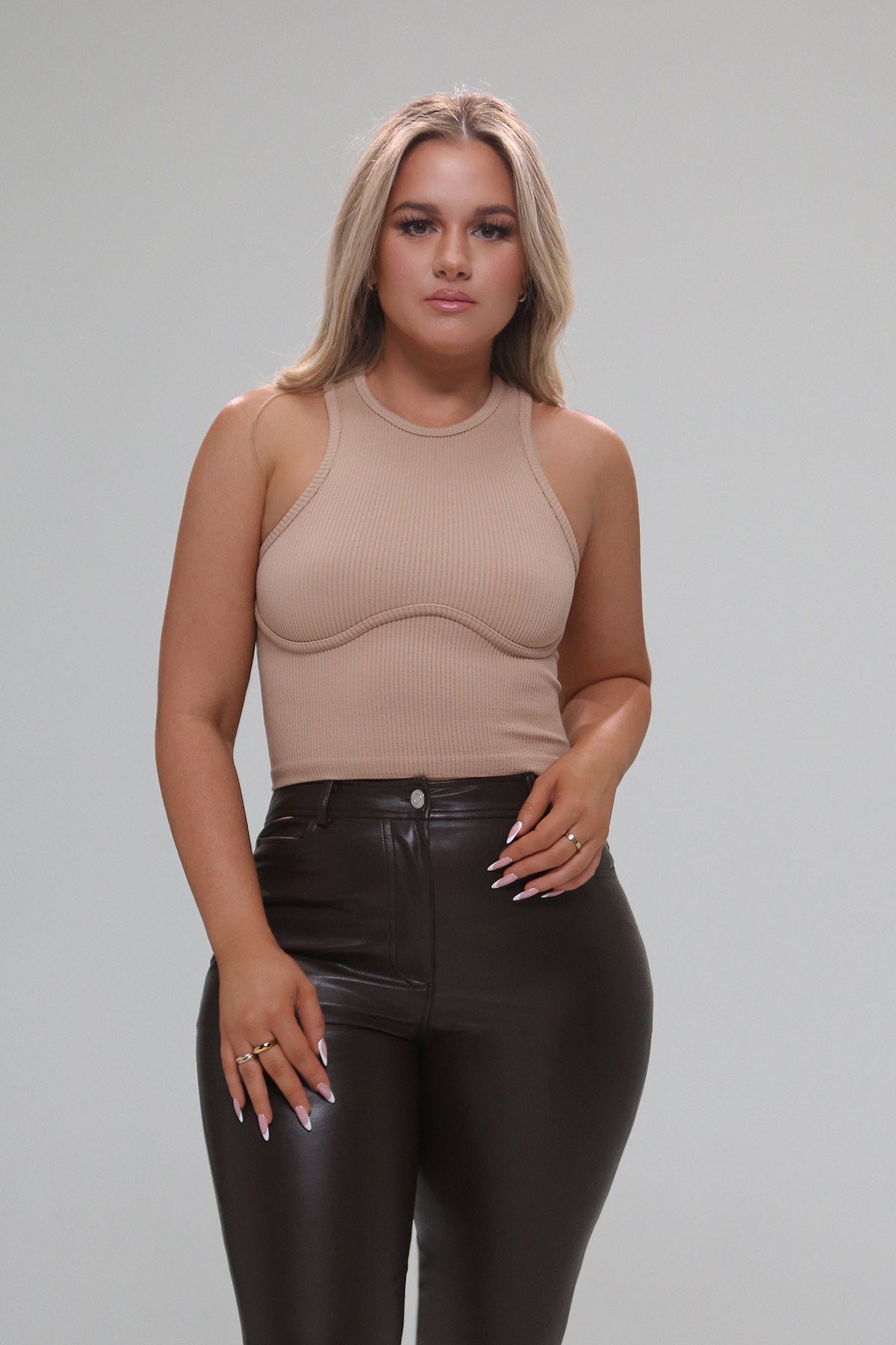 SOFT RIBBED CROP TOP